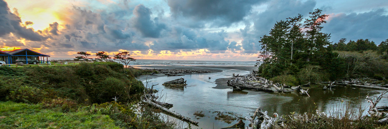 Kalaloch Creek at sunset near Kalaloch Lodge